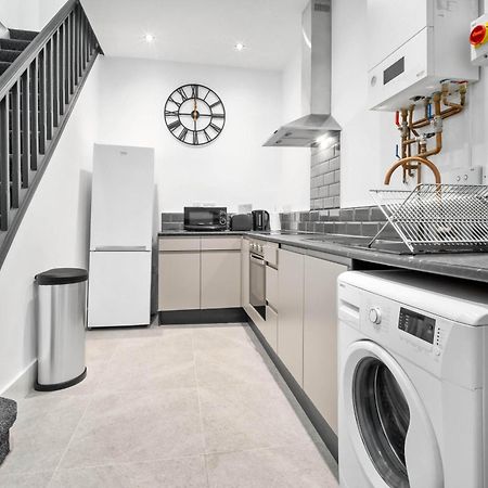 Luxe Apartment - Rowley Regis - Parking - Top Rated - Netflix - Wifi - 49Bg Cradley Heath Εξωτερικό φωτογραφία