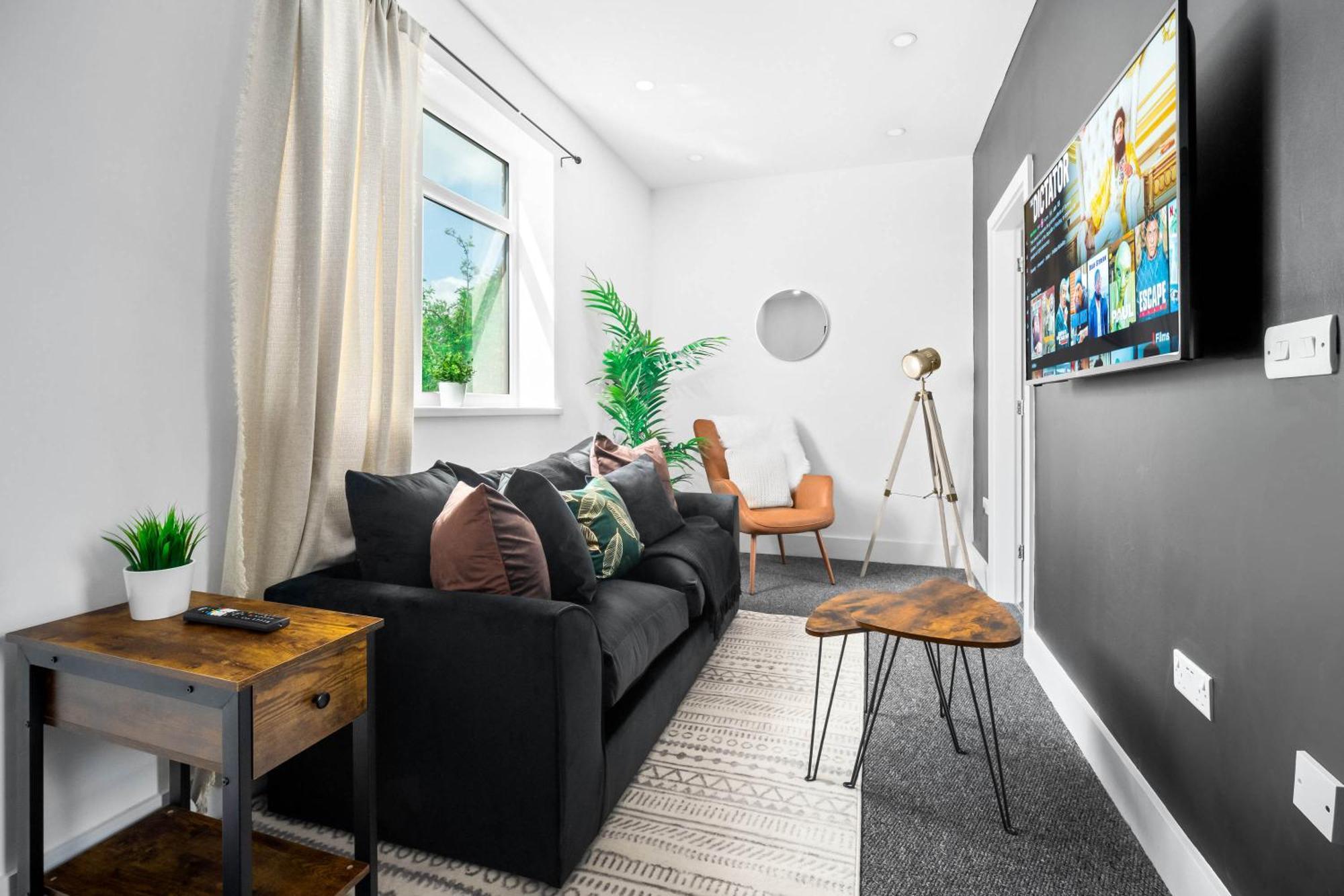 Luxe Apartment - Rowley Regis - Parking - Top Rated - Netflix - Wifi - 49Bg Cradley Heath Εξωτερικό φωτογραφία