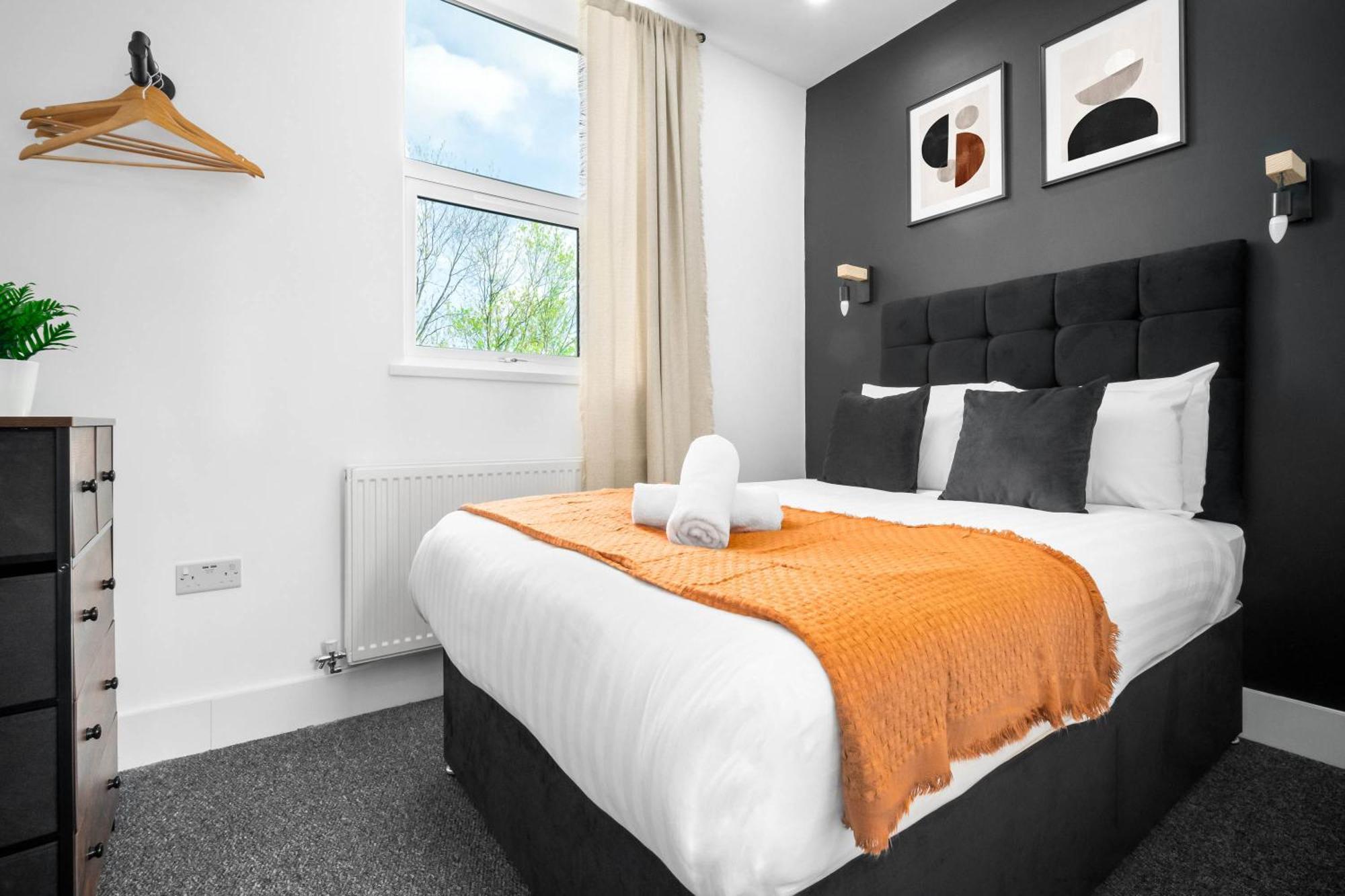 Luxe Apartment - Rowley Regis - Parking - Top Rated - Netflix - Wifi - 49Bg Cradley Heath Εξωτερικό φωτογραφία