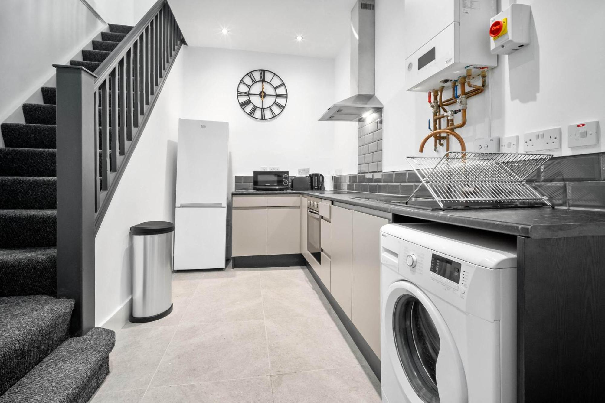 Luxe Apartment - Rowley Regis - Parking - Top Rated - Netflix - Wifi - 49Bg Cradley Heath Εξωτερικό φωτογραφία